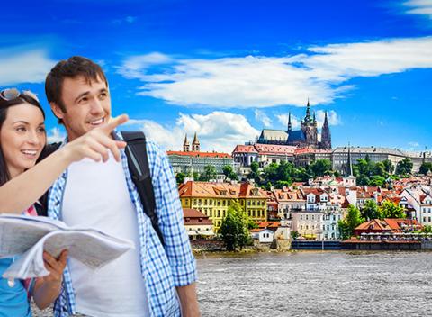 Spoznajte Prahu, mesto nekonečných možností. Pobyt pre mladých blízko Pražského hradu s ubytovaním v Hosteli Mikoláše Alše s raňajkami.