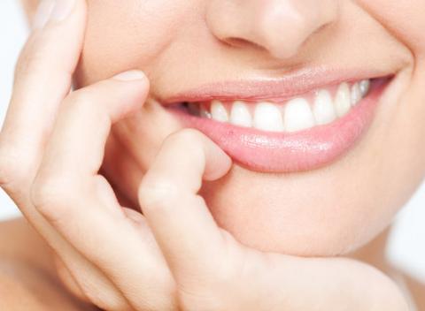 Chráňte svoje zuby, máte predsa iba jedny. Kompletná dentálna hygiena, odstránenie zubného kameňa, pieskovanie, fluoridácia a inštruktáž.