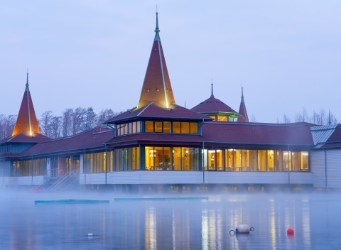Penzión Andrea *** so vstupom k termálnemu jazeru, neobmedzeným bohatým wellness a polpenziou.