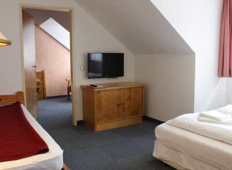 Rakúske Alpy pri skiareáli: Sporthotel Dachstein West *** s polpenziou a saunou.