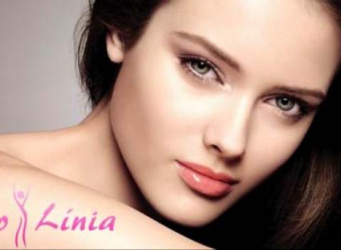 Frakčná mikroihličková rádiofrekvenčná terapia vypne kontúry tváre, omladí pokožku, zredukuje jemné vrásky, stiahne póry a vyhladí jazvičky.