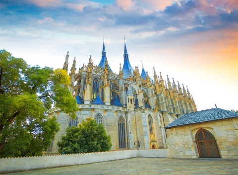 Penzión Aviatik blízko Kutnej Hory s raňajkami, privátnou saunou a fľašou sektu.