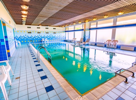 Luhačovice: Hotel Harmonie *** s kúpeľnými procedúrami, bazénom, masážou a polpenziou.
