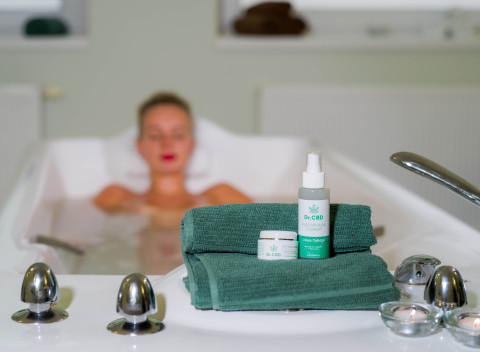 Karlove Vary v Resorte Sanssouci **** s 8 konopnými procedúrami, neobmedzeným wellness a polpenziou.