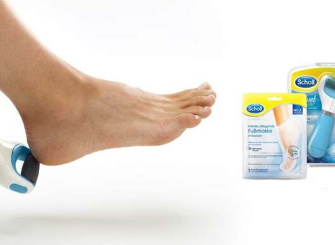 Domáca starostlivosť o nohy Scholl – pilník, hlavice a maska na nohy.