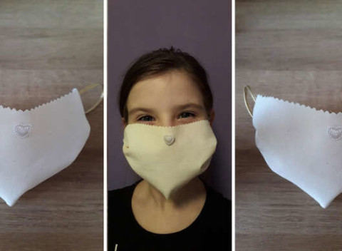 Ľanové rúško srdce s nanotechnológiou. Bez rúška to už dnes nepôjde.