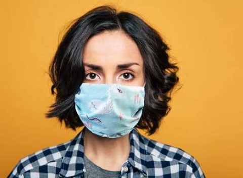 Bavlnené dvojvrstvové ručne šité rúška s pohodlnou šnúrkou.