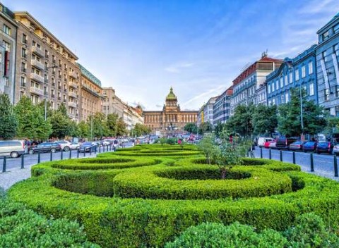 Pražský hotel Aida**** len 15 minút metrom od Václavského námestia, s extra dlhou platnosťou.