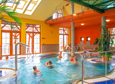 Ružomberok pri skanzene Vlkolínec a Bešeňovej: Penzión Malino až pre 4 osoby s polpenziou.