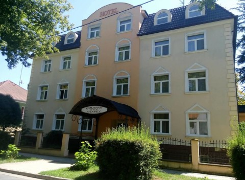 Komfortné ubytovanie pri návšteve mesta Nové Zámky vám poskytne Hotel Grand.
