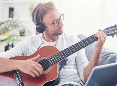 Naučte sa hrať na gitare za 7 dní: video-rýchlokurz pre začiatočníkov s doživotným prístupom