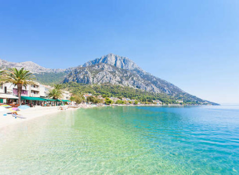 Letná dovolenka v Chorvátsku v letovisku Gradac v hoteli Oaza*** s polpenziou + dieťa do 12 r.