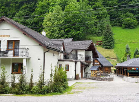 Penzión Dúhový pstruh: Pobyt pri rybníku medzi končiarmi Nízkych Tatier.