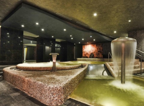 Vyhne - Neobmedzený wellness pobyt v hoteli Termál s termálnymi bazénmi kúsok od Aquaparku.