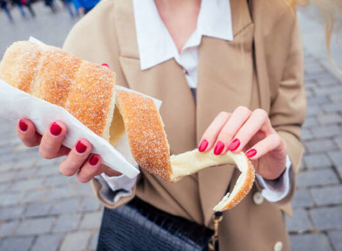 Tradičný 500 g trdelník zo Skalice s doručením do 48 hodín kuriérom v cene.