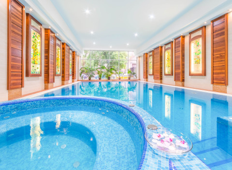 Budapešť v centre: Lions Garden Hotel **** s neobmedzeným wellness aj fitness a raňajkami + 2 deti.